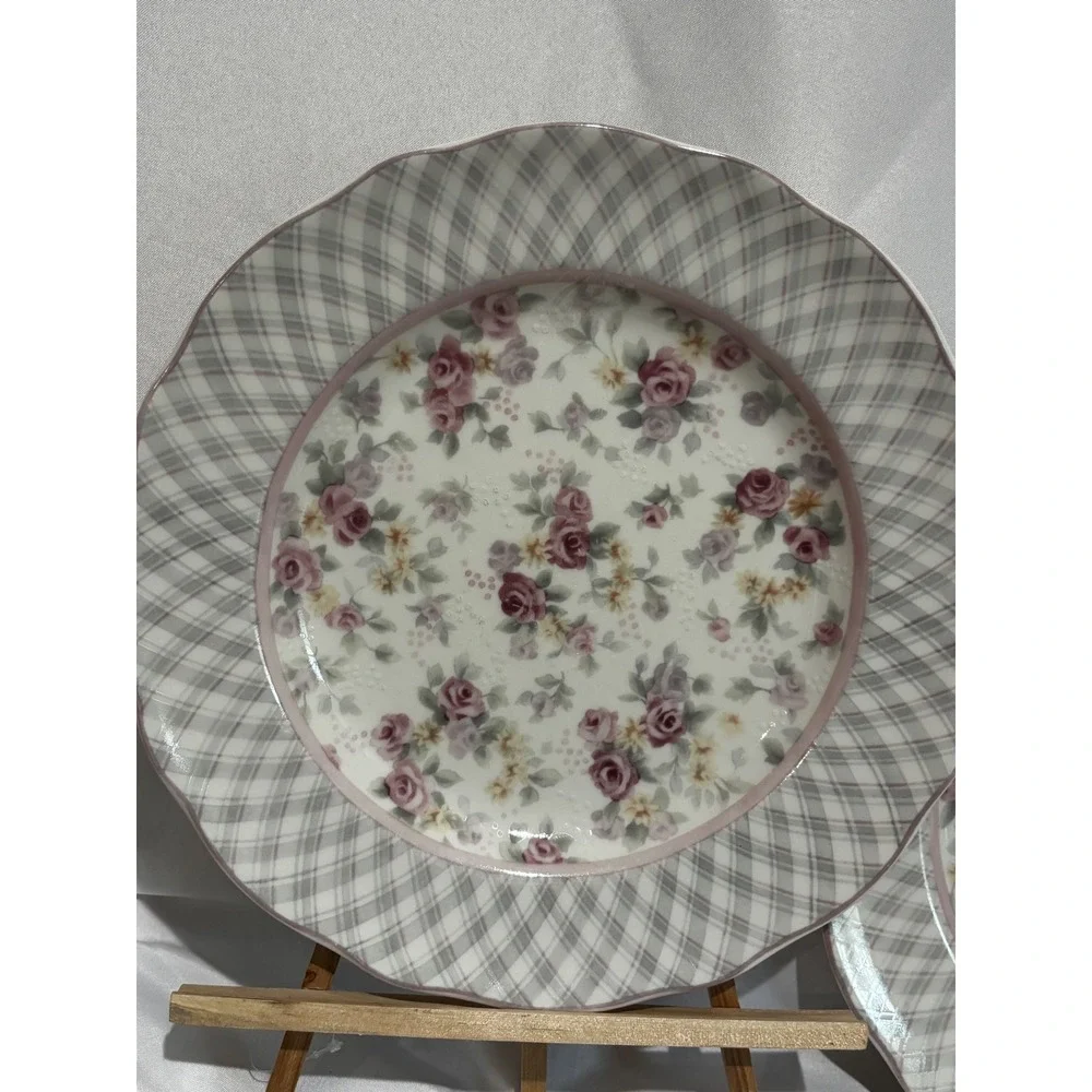 Jessica McClintock Westbury Court Clarise Dinner Plates Floral Plaid Set of 2